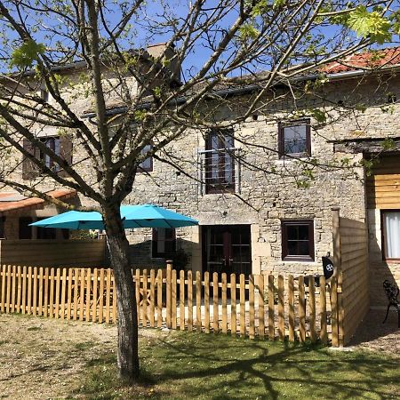 Blacksmiths Cottage In Blanzay - 3 Beds Exteriér fotografie